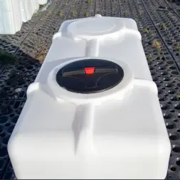 Емкость K 3000л под плотность до 1.5 г/см3 белая с откидной крышкой в обрешетке